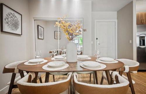 Promo Casa Miel Heart of Westwood Luxury Condo - Photo 10