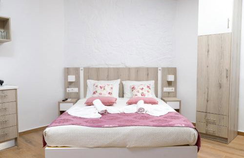 Georgioupoli Studio 2 with a pool and lake views - Foto 44