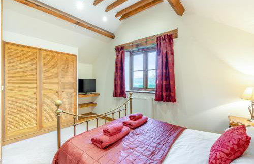 The Lodge - Photo 14