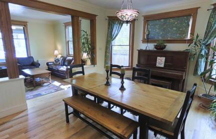 This Restored 1910 Craftsman 4-Bedroom Home Offers The Best Of Bozeman! - Foto 3