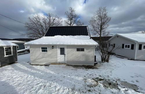 Cottage on Waneta Lake - Foto 24