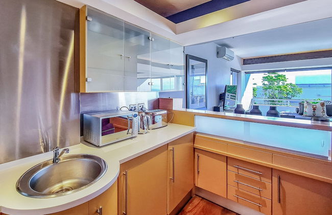 Clifton YOLO Spaces – Clifton Beachfront Executive - Photo 18