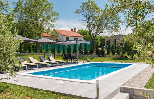 Holiday House OLIVE GROVE with pool and garden - Foto 47