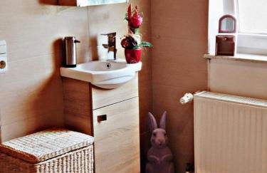 VOLL ausgestattete DG- Wohnung in HDH ruhige zentrale Lage - Foto 16