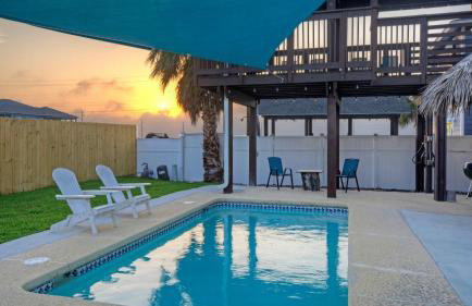 Private Pool, Yard, Deck, by the Nature Preserve! Tipsy Flipper by Avantstay - Photo 52