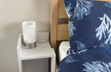 Large 2-bedroom maisonette with free parking - Foto 11