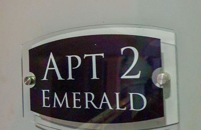 The Retreat Emerald Apartments Close to the Beach - Photo 18