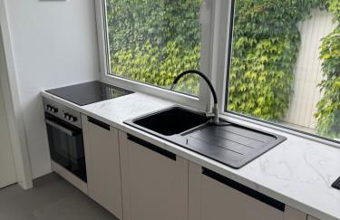 UZ Villa 11 - Laatzen 10 Minutes to Hannover Messe 140qm Modern Living Self-Check-In Wifi Parking - Foto 20