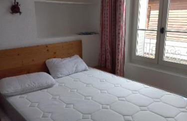 Appartement Reines des Pyrénées, T2, entier, centre Luchon, tarif cure thermale, wifi, casier à skis, ascenseur - Photo 4