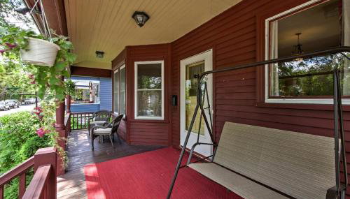 Central Bar Harbor Home, Walk to the Shore and Town! - Foto 2