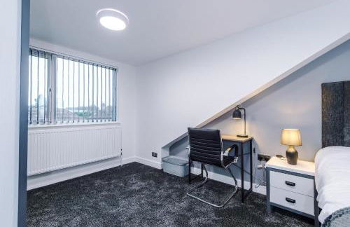 3BR Elegant House in Leeds Sleeps 6 Parking - Foto 12