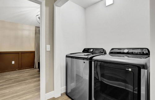 Elegant Townhome w Water Park near Disney Parks - Foto 17