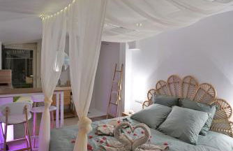 Lovina chambre de charme avec jacuzzi - Photo 3