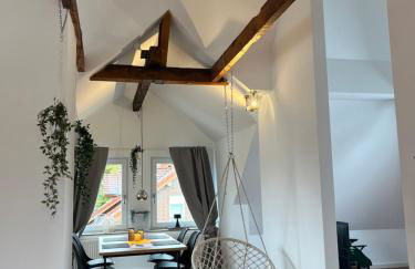 Charmante Dachgeschosswohnung in Lage - Foto 2