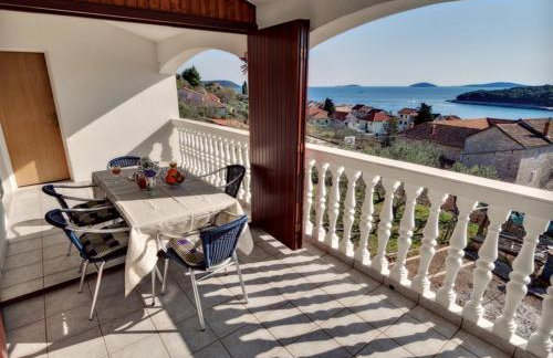 Apartments by the sea Prvic Luka, Prvic - 12064 - Photo 19