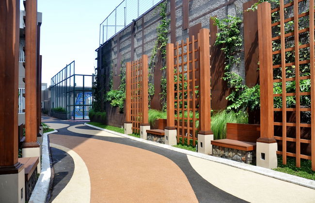 Private Landmark Paskal Condonium - Photo 22