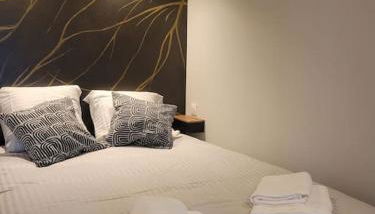 Studio en rez-de-jardin - Photo 3