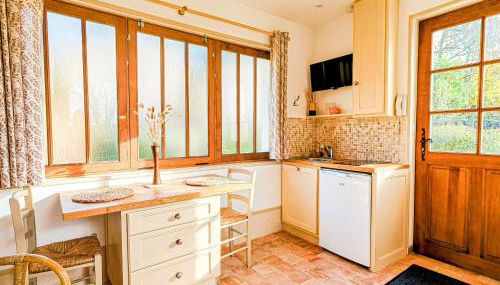 Gîte rénové au bord de la Sarthe, calme et parking privé - FR-1-410-460 - Foto 2