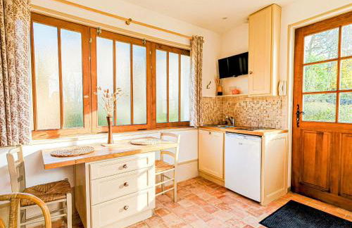 Gîte rénové au bord de la Sarthe, calme et parking privé - FR-1-410-460 - Photo 2