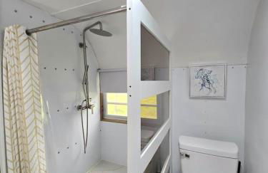 Waterfront Escape - Margie 1974 Silver Streak - Foto 16