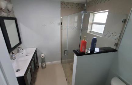 Chardonnay- Luxe home with pool ,spa and close to equestrian - Foto 14