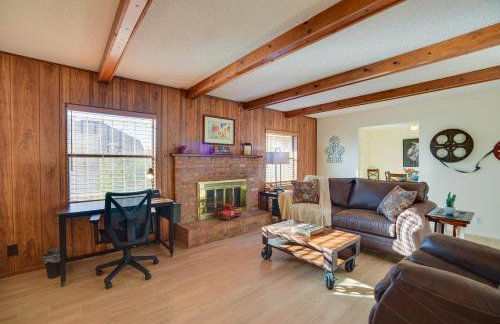 Adobe Home in Albuquerque with Covered Patio - Photo 5