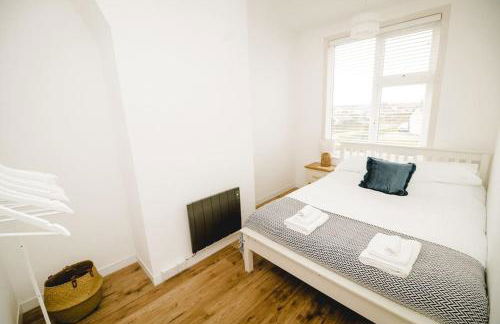 Sea View Beachfront House - Photo 29