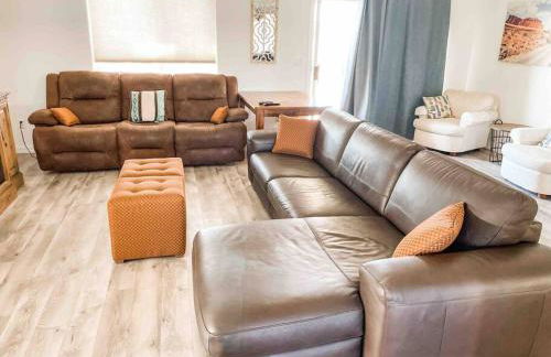 PRIVATE VIEW ON THE LAKE SIDE OF 95! Sleeps 16 - Foto 20