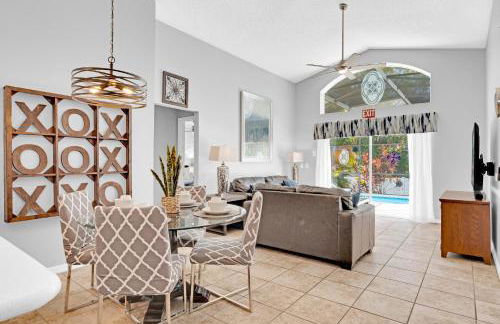 South Facing Pool with Spa and a Game Room in Prime Location Near Disney - Foto 8