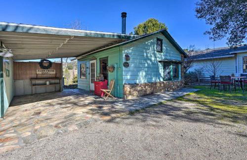 Cozy Story Book Barn Cottage with Scenic View - Foto 23
