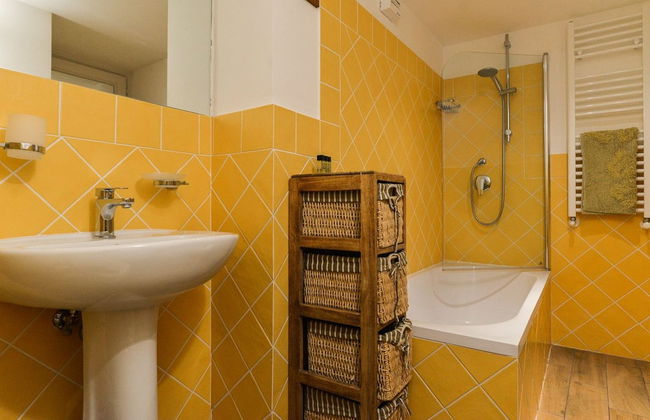 Spanish Steps Studio Apartment - Photo 5