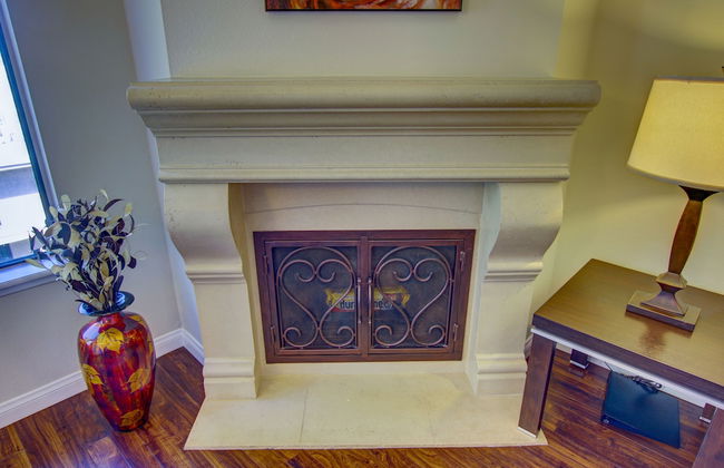 Sunshine Suites at Hillcrest - Photo 10