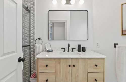 Quiet Historic Corner Easy Walk to Downtown Dining and Entertainment - Foto 24