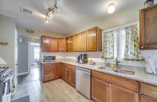 Tulsa Home with Yard 5 Mi to Downtown! - Photo 12