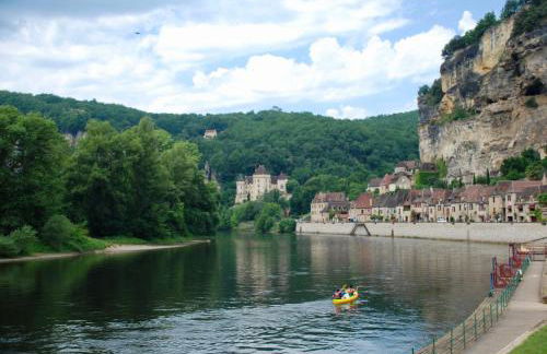 Rue Bertrand de Got - Foto 35