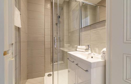 Nice Apt - City Center, Wifi, AC, 2-6 Pers - Foto 17