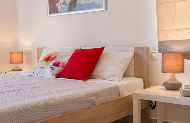 Bright & Spacious two-floor Family Garden Home - Foto 5