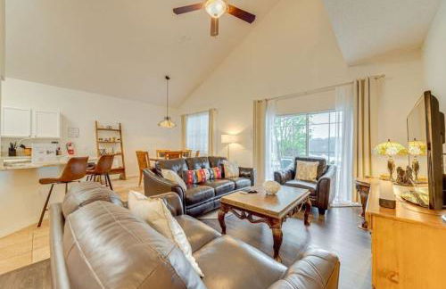 Beautiful Lake View Pool House Brand new Hot Tub - Foto 9