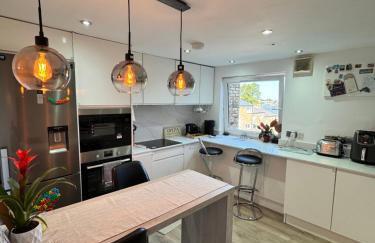 Sunset View 2BR Apartment - Beautiful London View & Free Parking - Foto 1