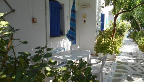 Meltemia Studios - Foto 4, Garden, Garden view