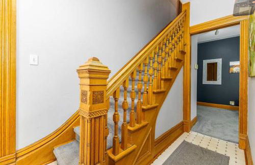 The Dubuque House - Historic Downtown Location! - Foto 12
