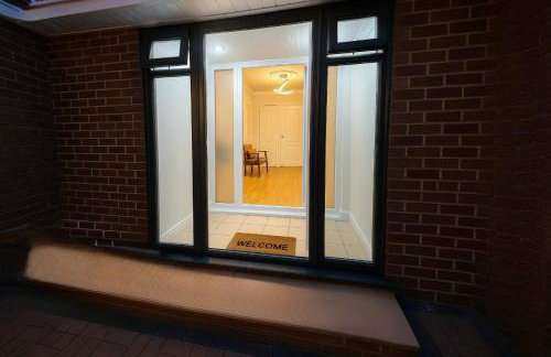 Luxury 5-bed Bungalow, Hot Tub, Games & Gated Parking - Foto 9