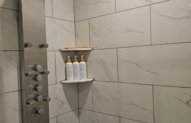 Cozy Home Away From Home - Foto 13