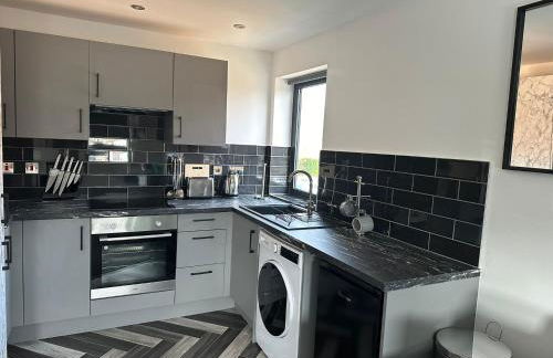 Adam Court Apartments - PE1 - Contractor Friendly - Choice of Studios or 1 Bed Apartments - Free Parking - Sofa Beds - Sky TV - Full Kitchen - Washer Dryer - WiFi - Foto 59