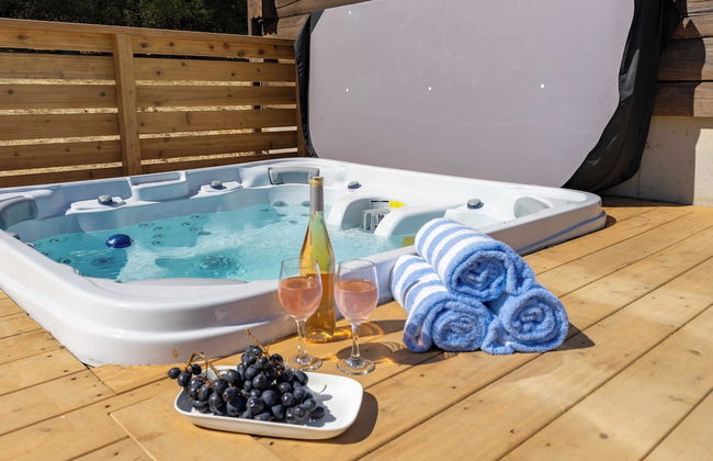 Secluded w/ Deck Views, Hot Tub, & Ping Pong Hudson in the Berks by Avantstay - Foto 41