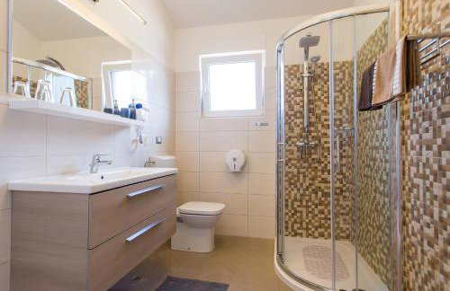 Villa Birikina with Pool - Photo 70