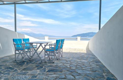 Epipleon Luxury Suites -102- Δωμάτιο 45τμ με βεράντα 35τμ μπροστά στη θάλασσα - Foto 4