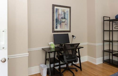 Spacious 2BR in Grand Old Home, Downtown Durham - Photo 58
