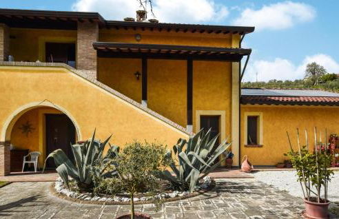 Cozy Apartment In Santa Maria A Monte - Foto 14