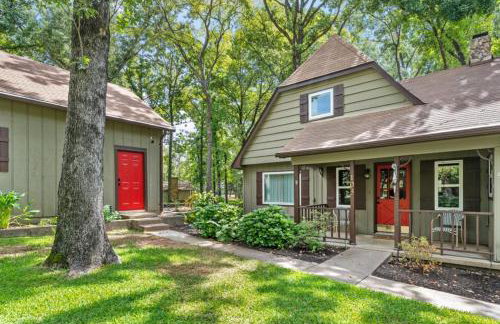 The Susser Estate with Dock Hot Tub Game Room - Foto 35